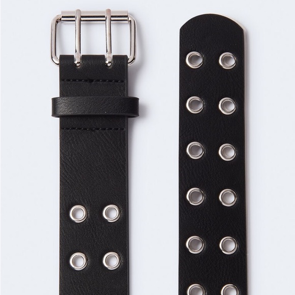 Leather Grommet Belt - Picture 3 of 4